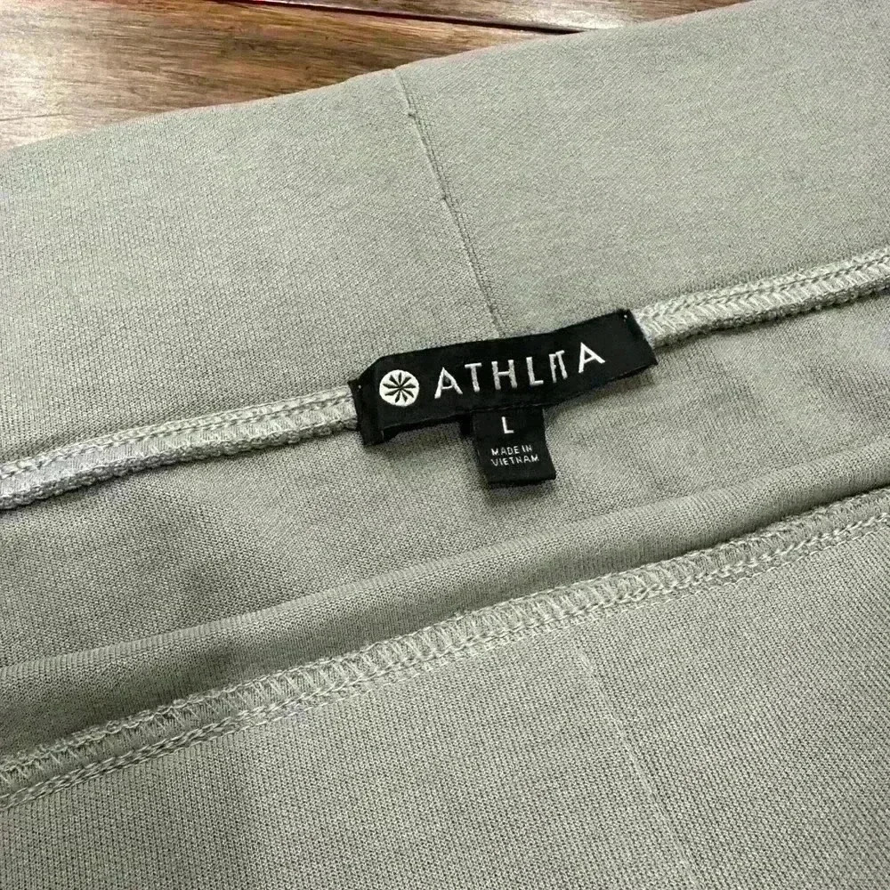 Athleta Serenity Grey Skirt - size Large - Picture 2 of 5
